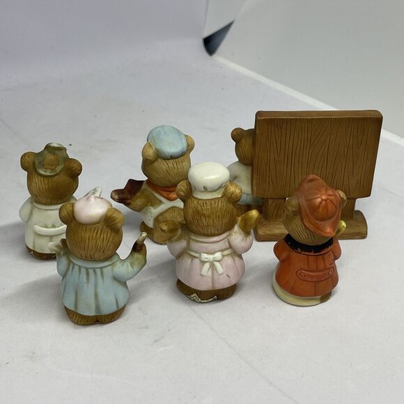 HOMCO Bears Ceramic Fireman Poodle Skirt Clown Teacher Doctor Chef ETC Lot of 15 - Picture 6 of 15